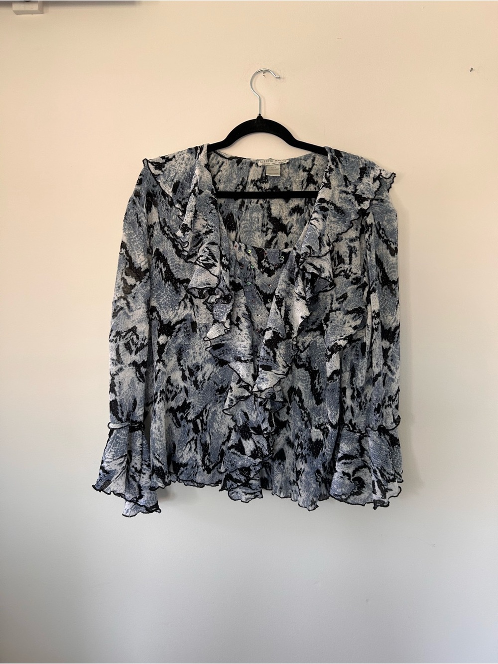 Ruffled V-Neck Long Sleeve Women's Top in Black & White & Blue